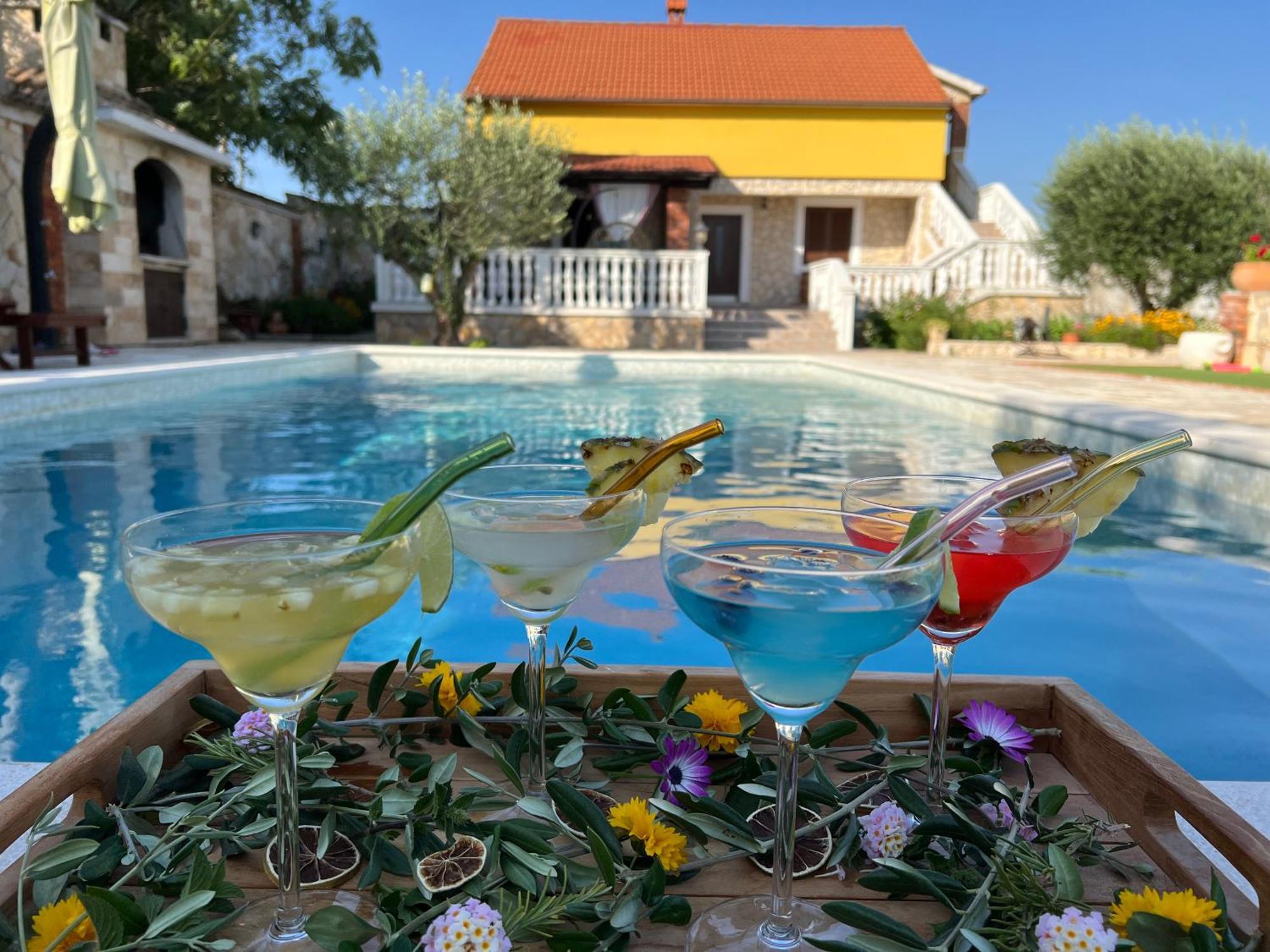 Holiday Home Iva With Pool Sukošan Kültér fotó